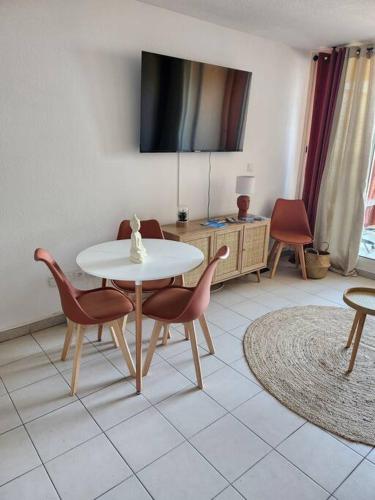 Appartement vue mer avec piscine