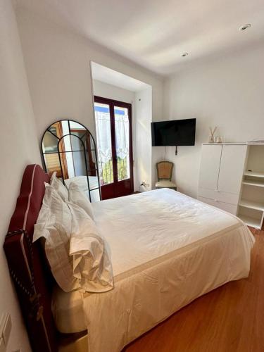 Habitación privada con balcones, centro Madrid, Malasaña