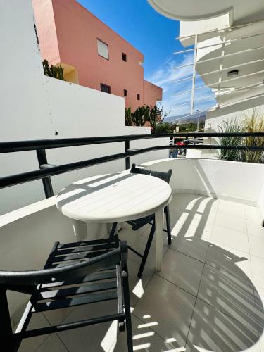 Los Cristianos 1-bedroom apartment, swimming pool