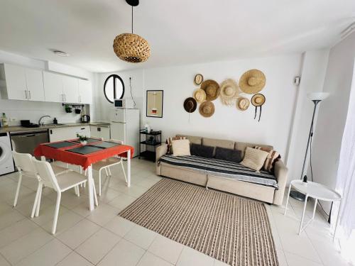 Los Cristianos 1-bedroom apartment, swimming pool