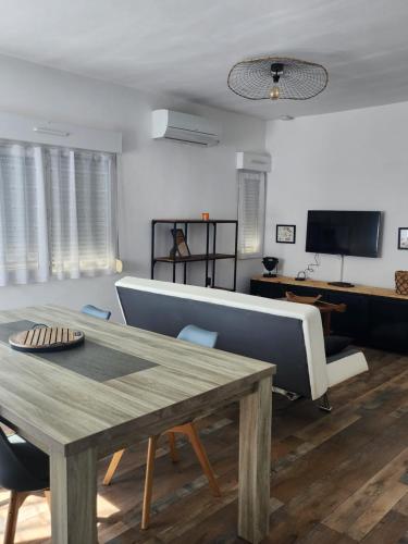 LE PECHE MIGNON - Appart 2 - locationlatamarissiere