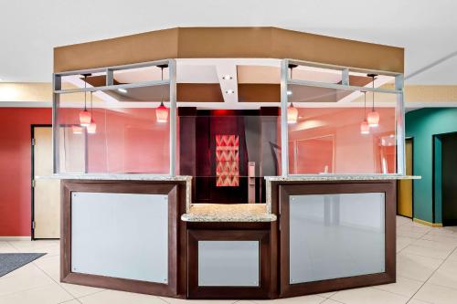 El lobby o recepción de Best Western Plus - Magee Inn & Suites