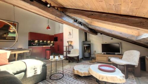 Résidence Le Lion D'or A - Appartement confortable, sous toit, accès facile aux commerces MAE-0871