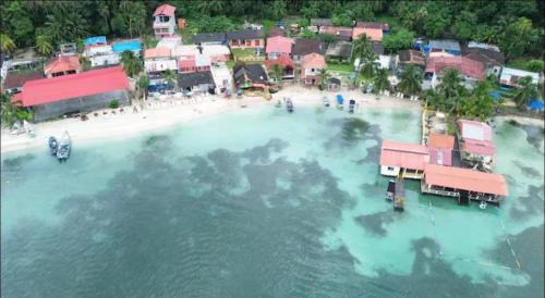 Gallery image of La Escondida Beach House in Colón