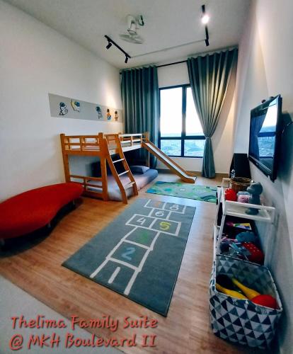 TV a/nebo společenská místnost v ubytování Thelima Family Suite