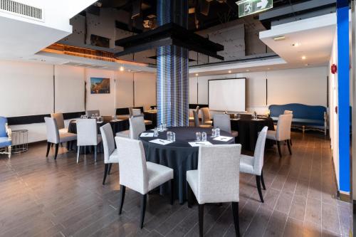 Area soggiorno di Night Hotel Bangkok - Sukhumvit 15