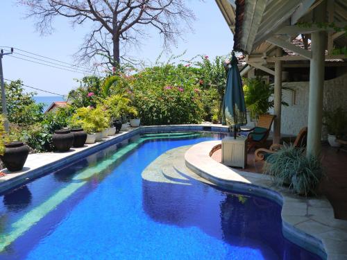Bazén v ubytování Jukung Dive Resort Bali AMED nebo v jeho okolí