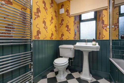 Et badeværelse på Queensberry Cottage