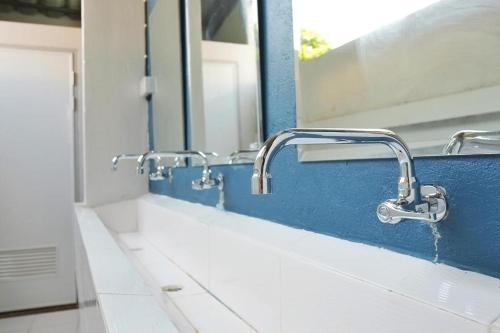 Ένα μπάνιο στο Urban Bed