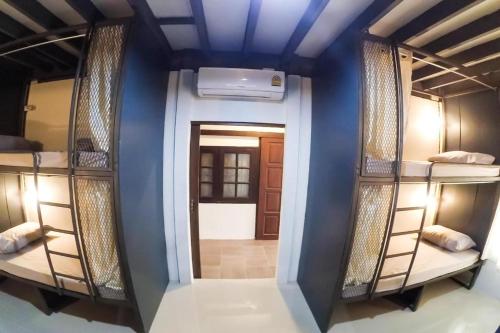 Кровать или кровати в номере Urban Bed