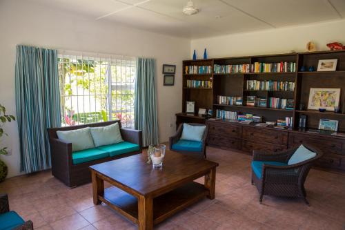 Gallery image of Chalets d'Anse Forbans SelfCatering in Takamaka