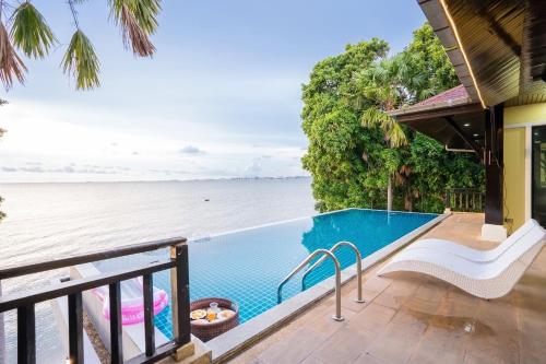 Landskap semula jadi dekat dengan vila ini