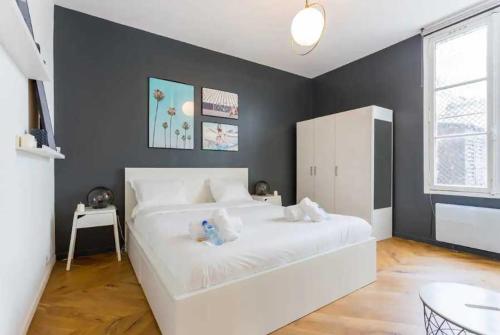 Photo de la galerie de l'établissement Cosy apt -2P- Place de Clichy-Gare Saint Lazarre, à Paris