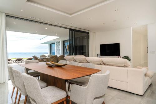 Oak Tree Ocean View