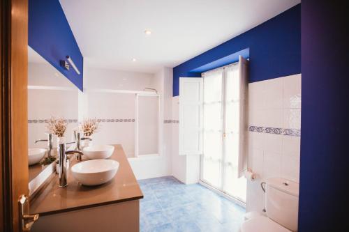 Ένα μπάνιο στο Las Ayalgas, apartamento en Llanes VUT-3935-AS