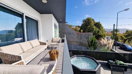 Townhouse 24 - Oceanview Jacuzzi Gem by LovelyStay