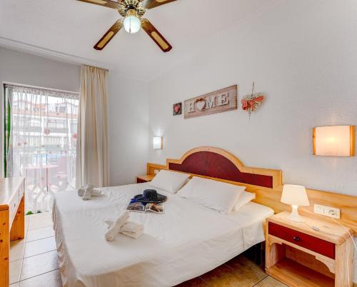 Los Cristianos apartamento con Terraza Piscina WIFI
