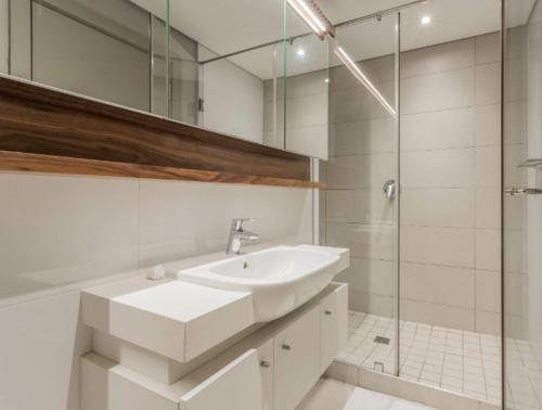 Et badeværelse på Zimbali Suites 601