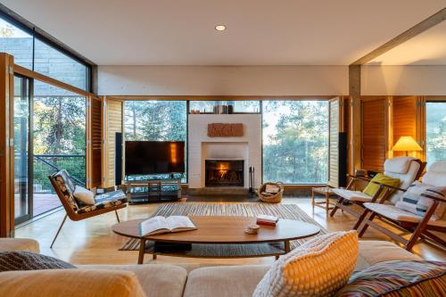 Paradise Peek, Platres