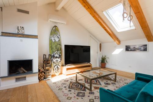 Garibaldi Loft 01