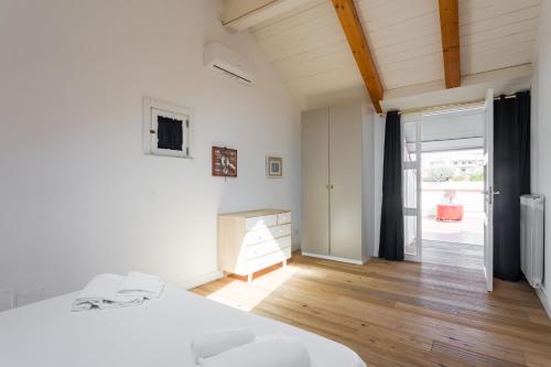 Garibaldi Loft 01