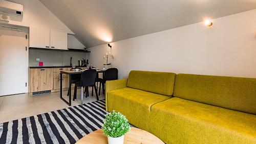 VacationClub - Green Port Resort Apartament 512