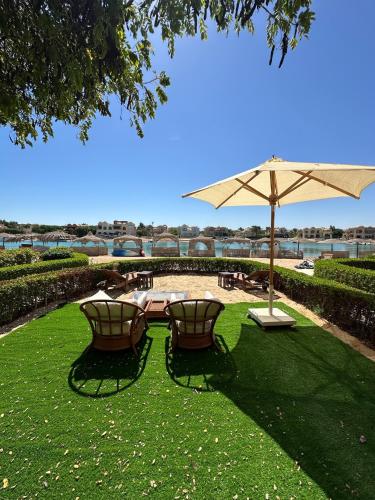 2 Bedroom Ground Floor New Nubia - 2 minutes walk to marina Abu Tig