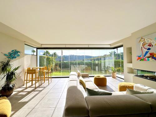 Modern 3-bedroom apartment in Casares Green