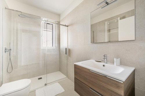 GuestHost - Milano Brand New Renovated Terrace APT