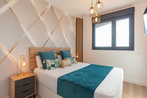 Skyline VI Pool & Coworking by ELE Apartments