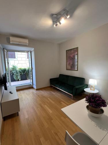 Savoia design apartment with terrace - Rome center