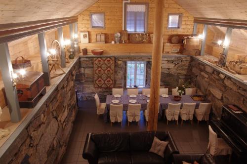Restaurace v ubytování Orheimstunet - Gårdsferie for storfamilien der også hunden er velkommen