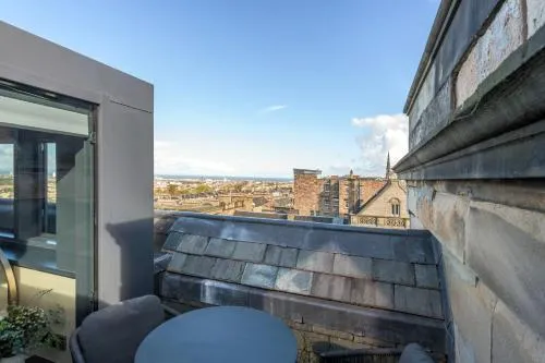 RÌGH Residences - George Street photo 12
