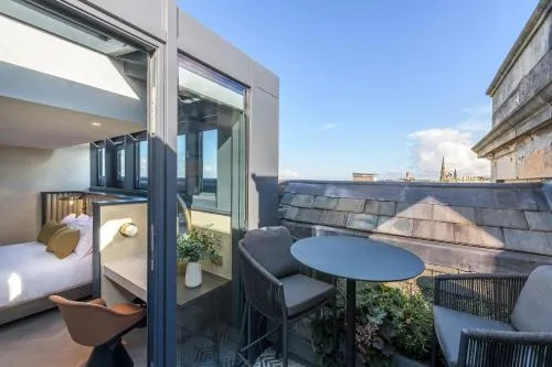 RÌGH Residences - George Street photo 11