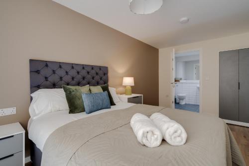 Richmond Row Apartments - Free On-Site Parking, WiFi & EV photo 135