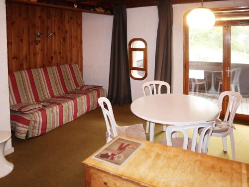 Studio idéal, accès pistes, proche centre et garderie - FR-1-322-212
