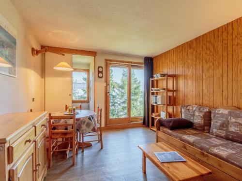 Studio cabine 3 pers avec terrasse, près des pistes, animaux acceptés - FR-1-353-6