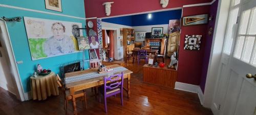 Фотография из галереи Purple House B&B Smithfield в городе Smithfield