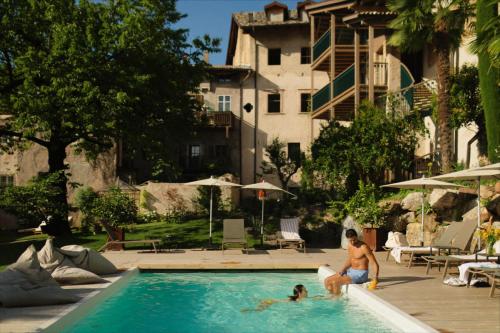 Bazén v ubytování Langenmantel Historic Suites nebo v jeho okolí
