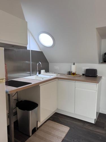 Dapur atau dapur kecil di A La Gravure d'Honfleur