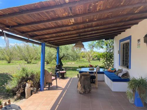 Masía Oasis Vallmoll