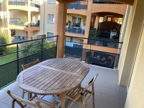 Photo de la galerie de l'établissement Le Stud, à Montalieu-Vercieu