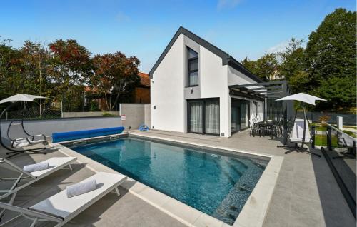 Amazing Home In Margecan With Wifi