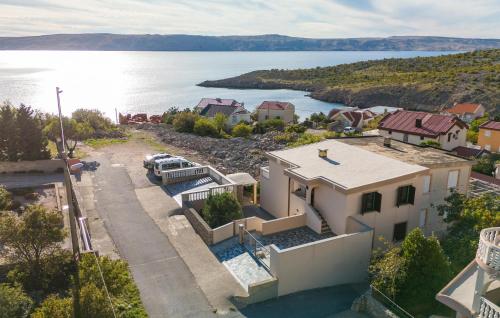 Stunning Apartment In Nova Cesarica