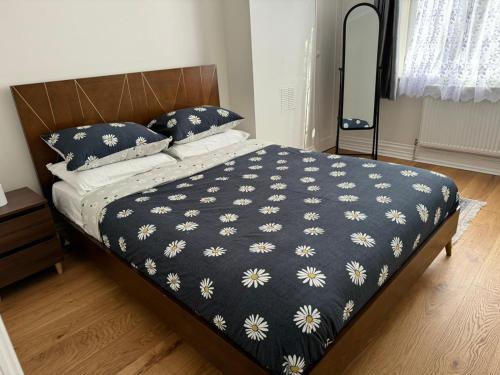 Homely and very comfortable apartment photo 16