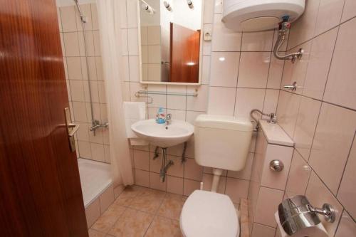 Apartments by the sea Cove Kalebova Luka, Rogoznica - 23548