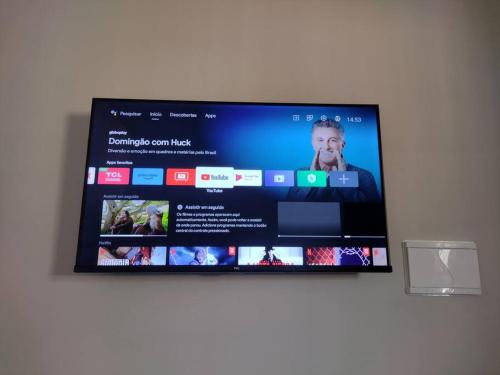 TV a/nebo společenská místnost v ubytování kitnet MÅGNüS