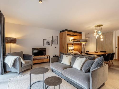 Photo de la galerie de l'établissement Appartement neuf cosy avec terrasse, 1 chambre, parking, wifi, près des pistes - FR-1-638-10, à Champagny-en-Vanoise