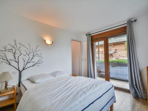 Photo de la galerie de l'établissement Morzine: Appartement pour 8 avec parking et WIFI près du centre - FR-1-684-66, à Morzine