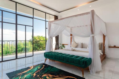 Katil atau katil-katil dalam bilik di The Hacienda Lovina